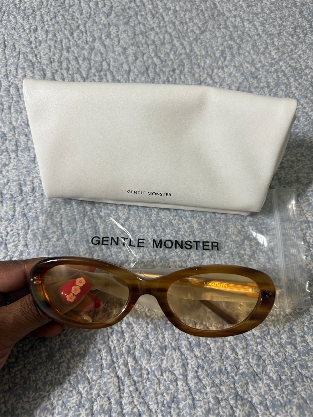 GENTLE MONSTER Cinnamon T8 Gradient Brown Oval Sunglasses